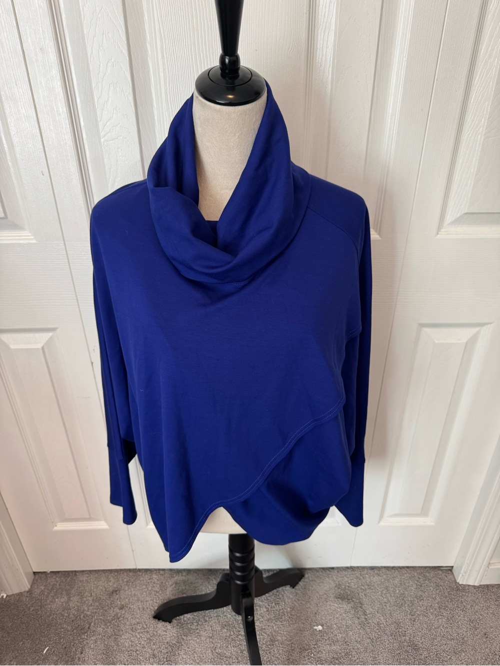Joseph Ribkoff Size 14 Blue Top - Picture 3 of 15